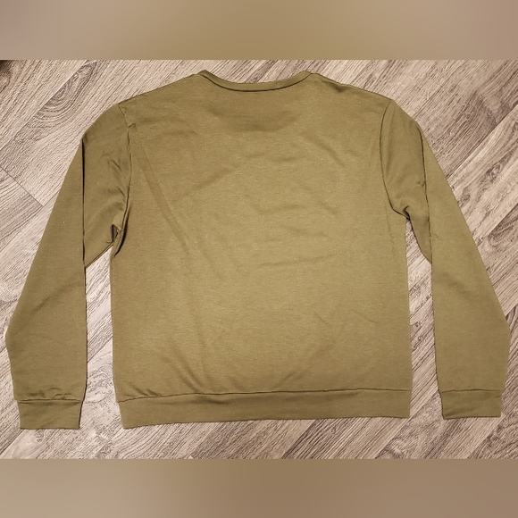 NWOT'S L/S SCREEN TEE TOP | SIZE SMALL - Picture 3 of 4